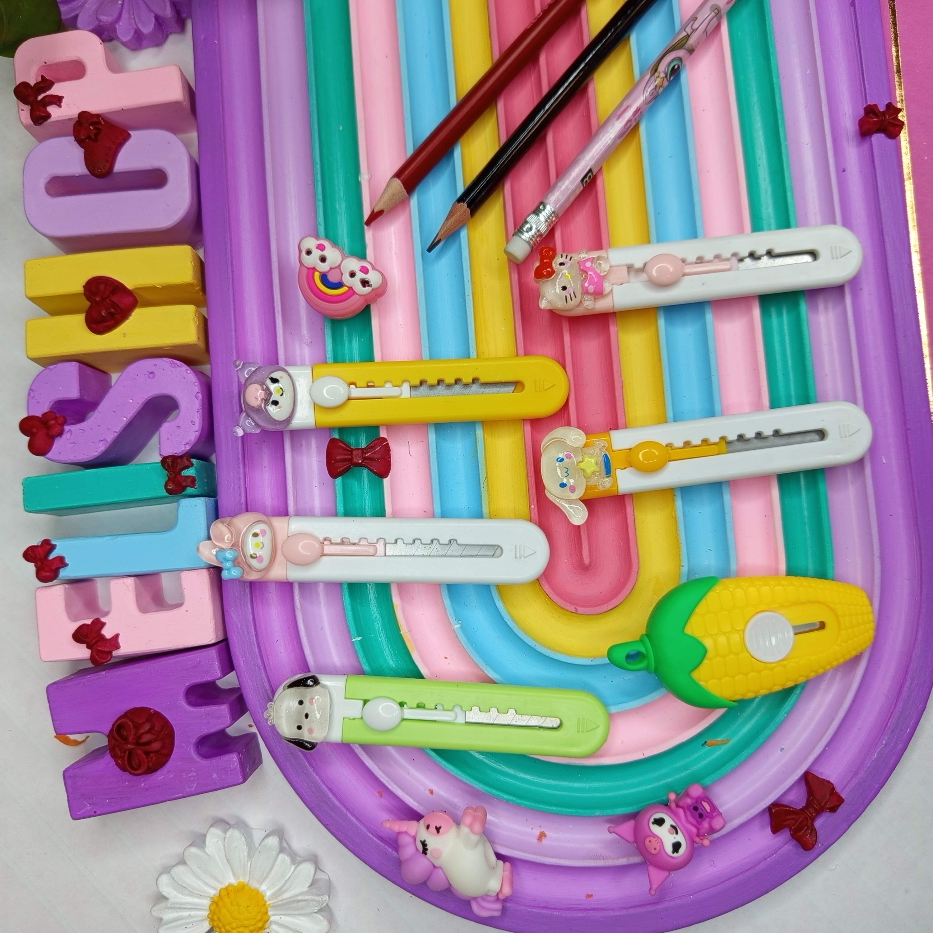 کاتر کرومی‌ و دوستان